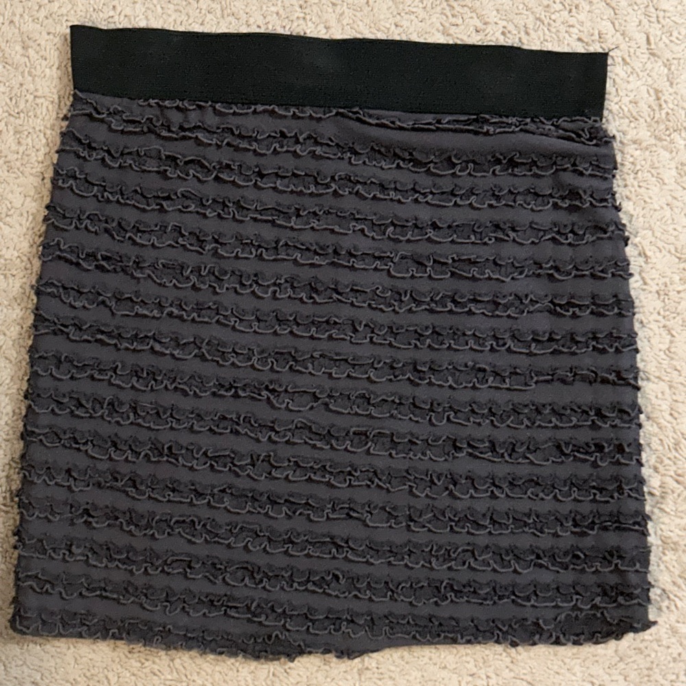 Necessary Objects size L (juniors) skirt